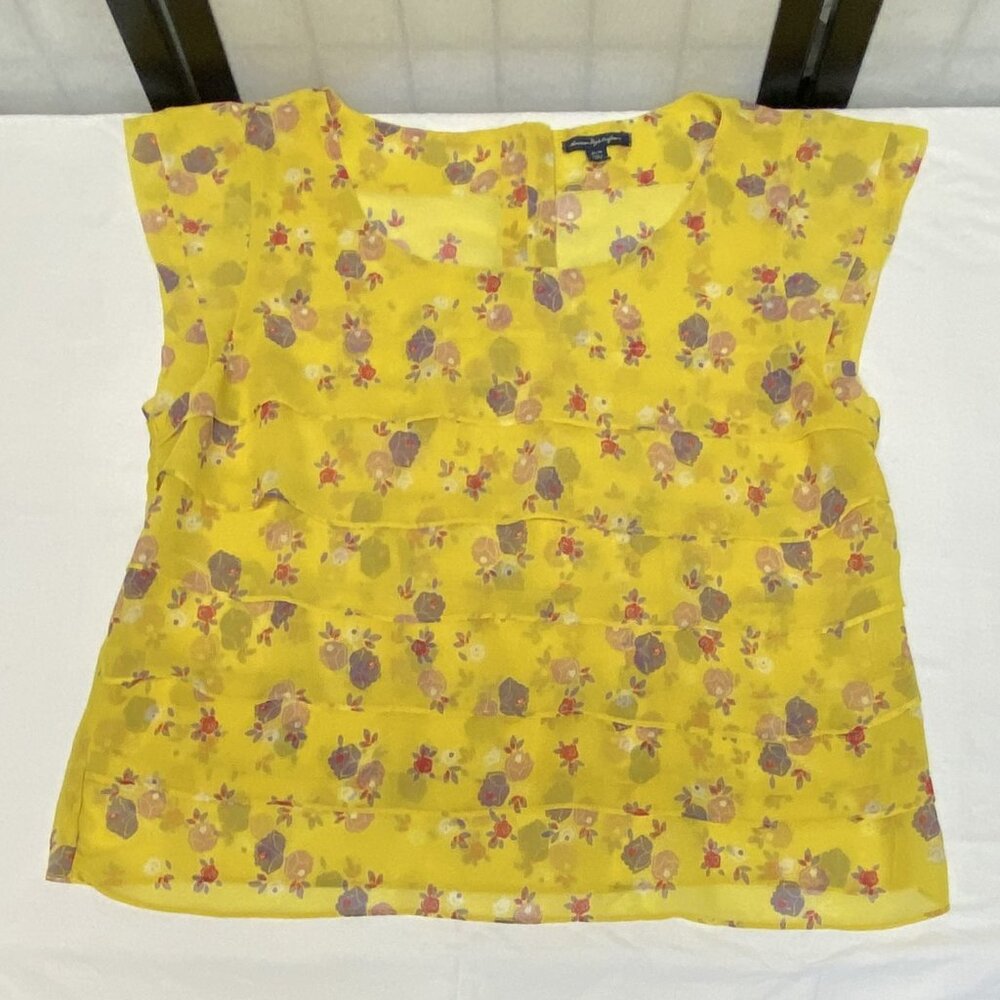 American Eagle Yellow Sheer Tiered Ruffle Cap Sleeve Back Button Top XL - Picture 7 of 13